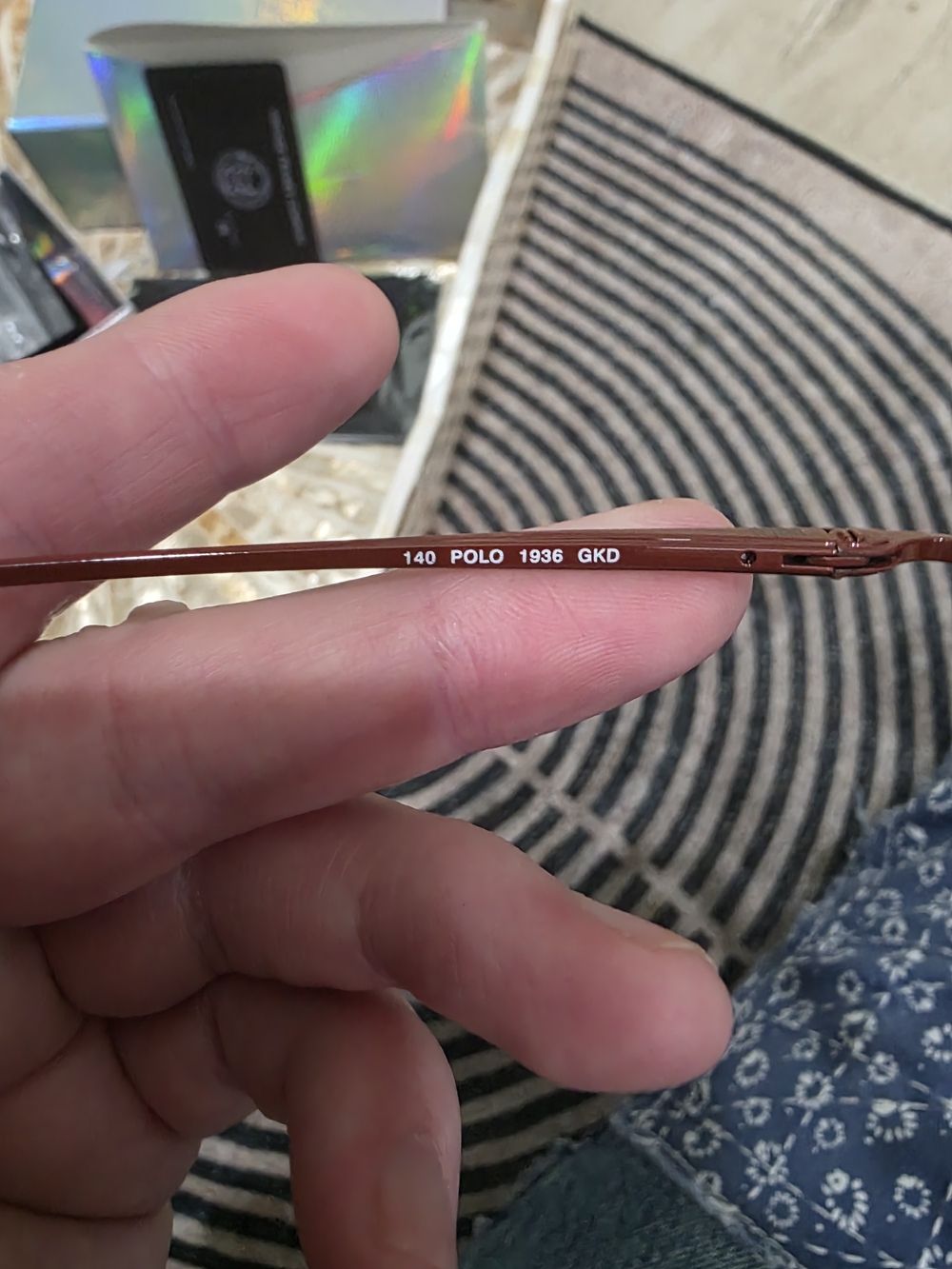 Rectangular Metal Frame Eyeglasses - Picture 6 of 9